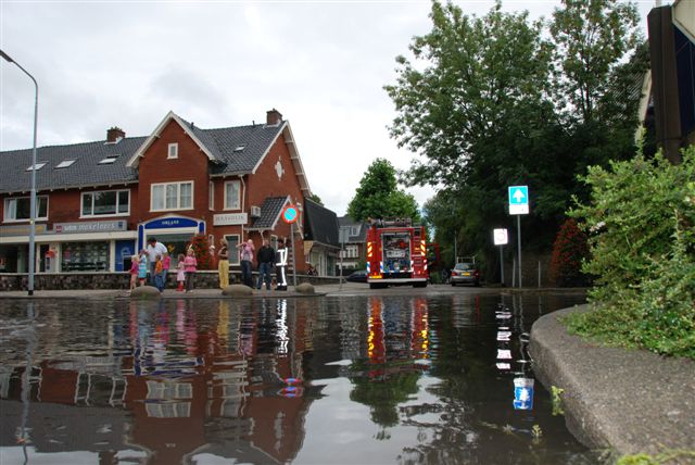 2008/233/20080807 005 Wateroverlast Pa Verkuyllaan.jpg